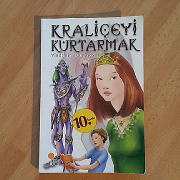 cocuklar-icin-kitap-onerileri-kraliceyi-kurtarmak-by-vladimir-tumanov-9-yas-ve-uzeri