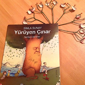 cocuklar-icin-kitap-onerileri-yuruyen-cinar-by-simla-sunay-4-yas-ve-uzeri